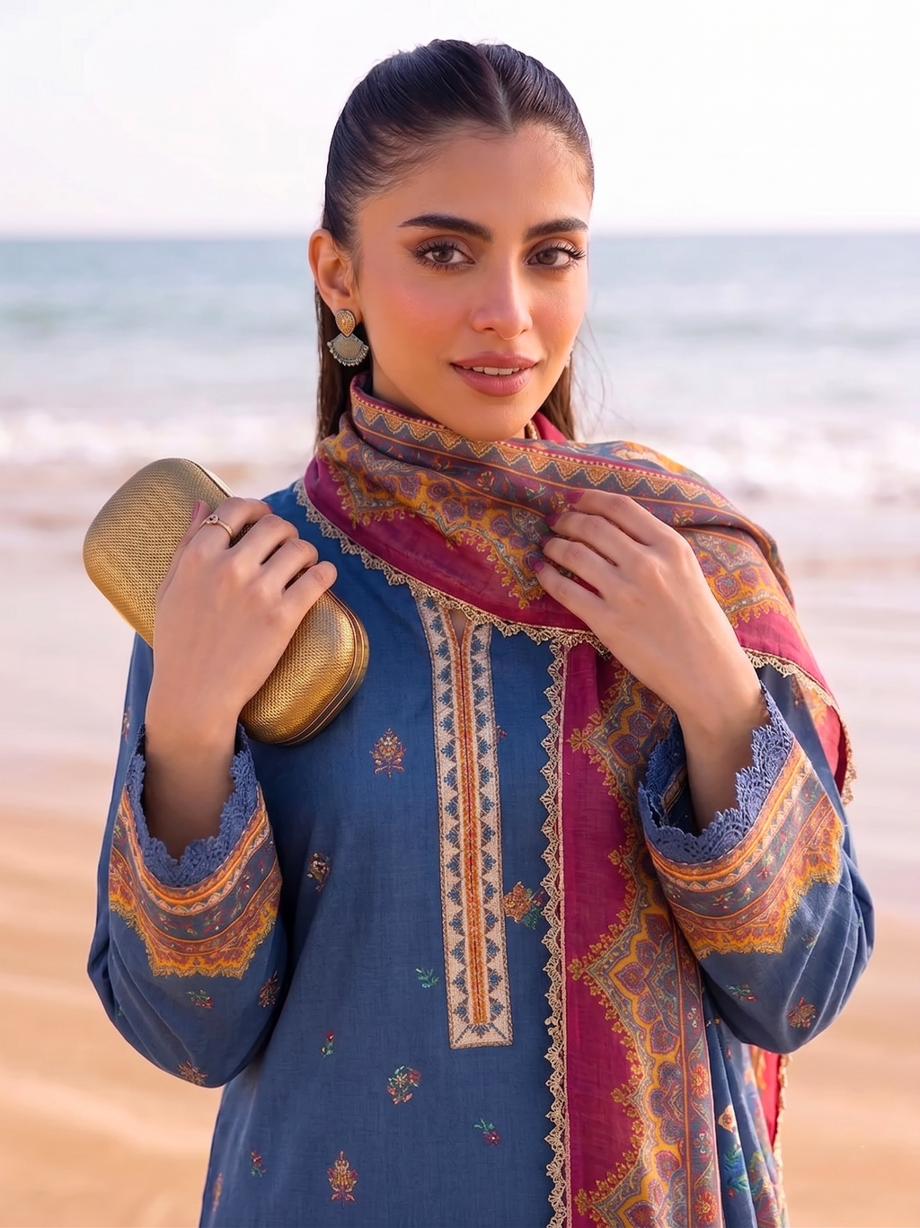 Neel 3PC unstitched printed lawn — detail