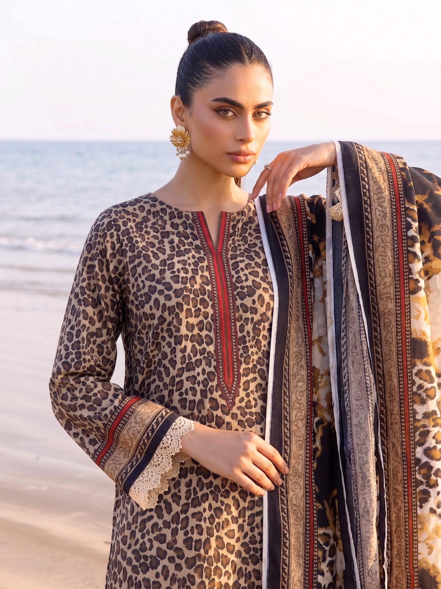 Sahara 3PC unstitched printed lawn — detail